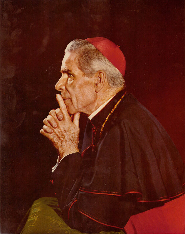 Fulton Sheen rezando El arzobispo Fulton J. Sheen rezando